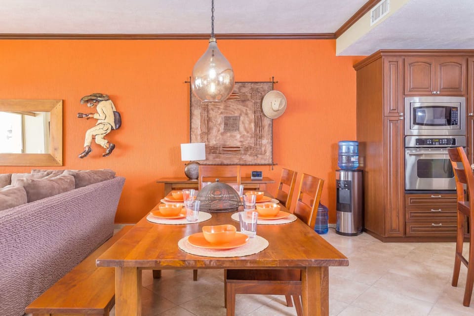 Kitchen Table Seating for 6
