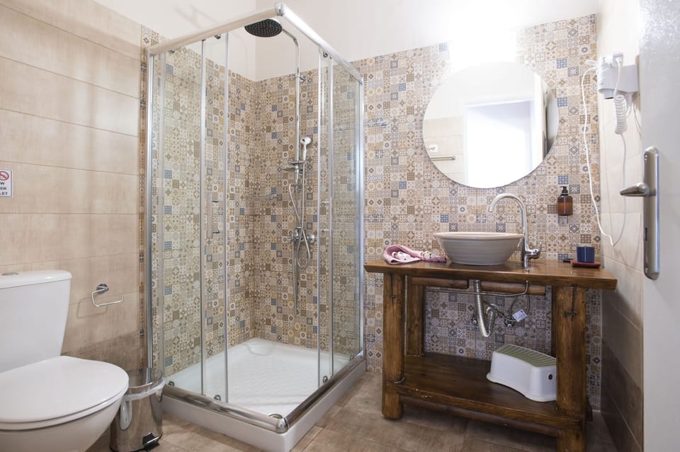 Kalamata Art Rooms Bed and Breakfast in Messenia