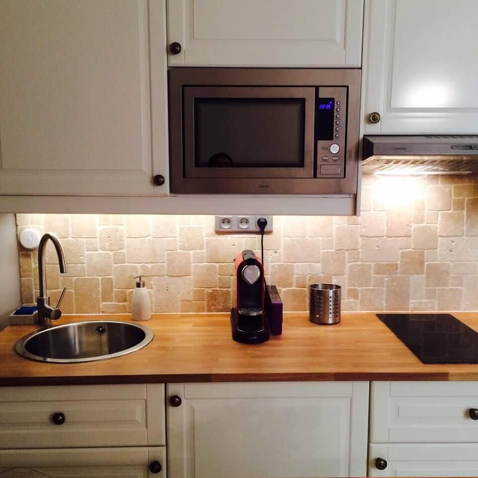 Fully furnished kitchen