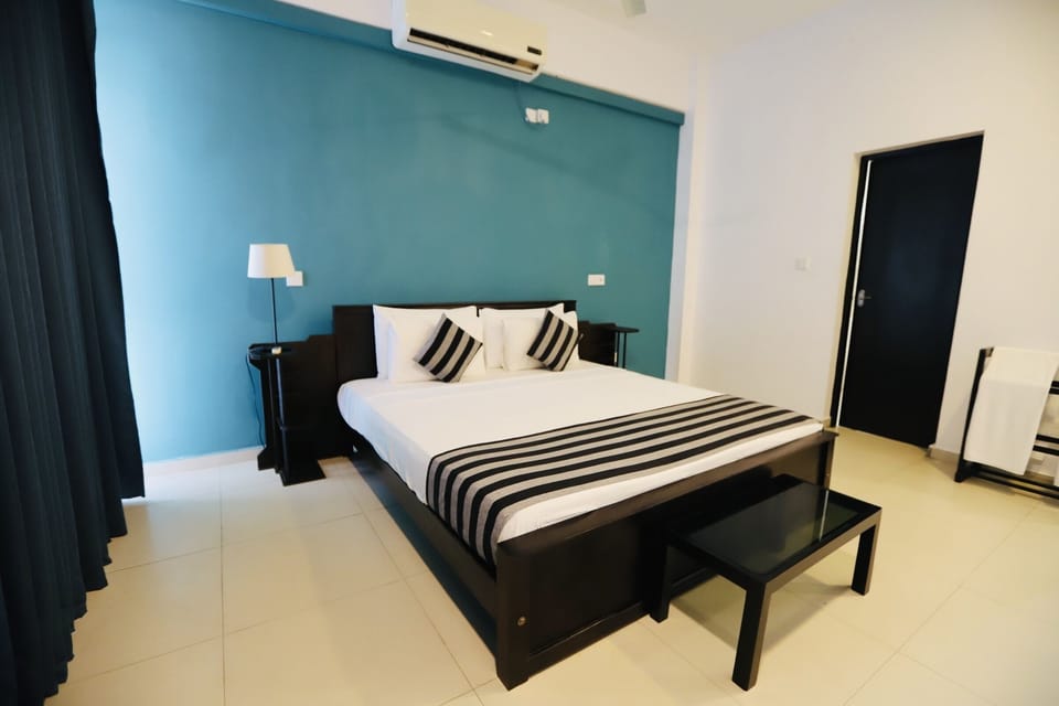 Family Room | Soundproofing, free WiFi