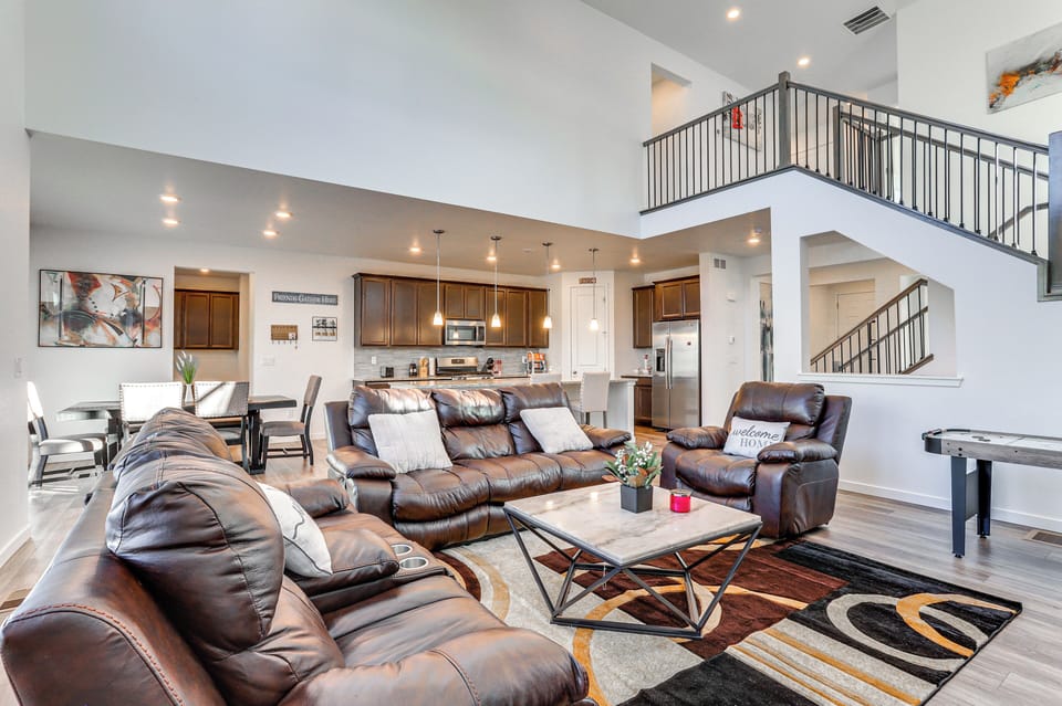 House (5 Bedrooms) | Front of property