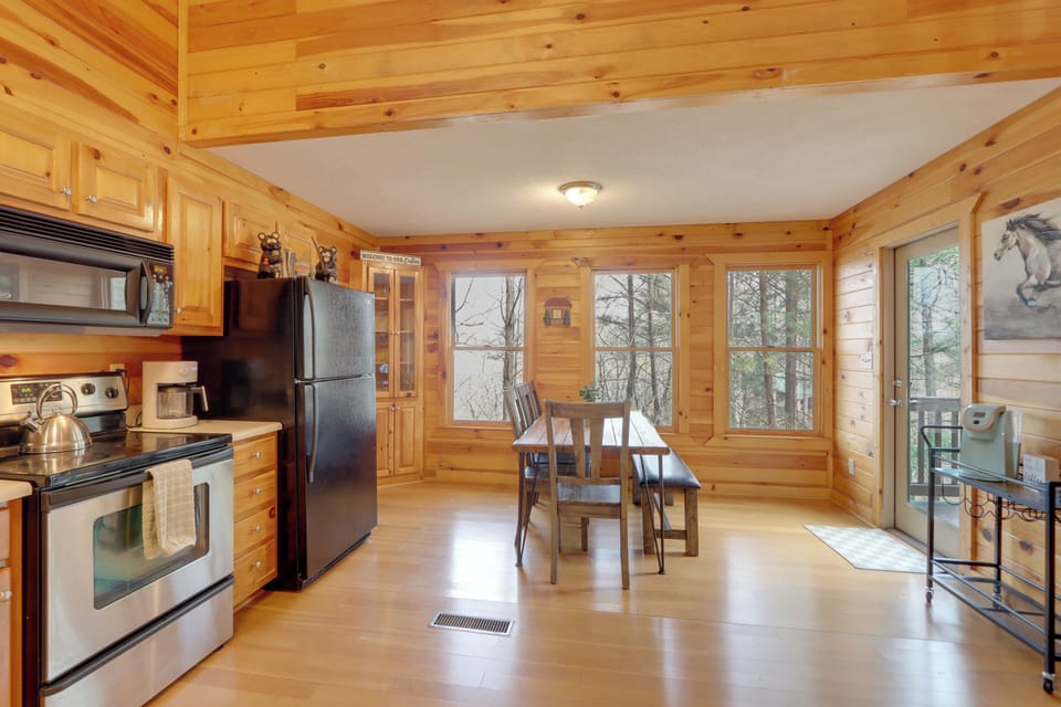 House (3 Bedrooms) | Interior