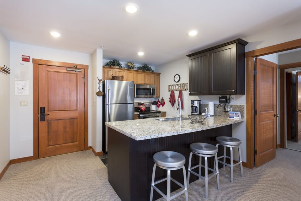 Condo, 2 Bedrooms | Private kitchen | Coffee/tea maker, fridge, oven, toaster