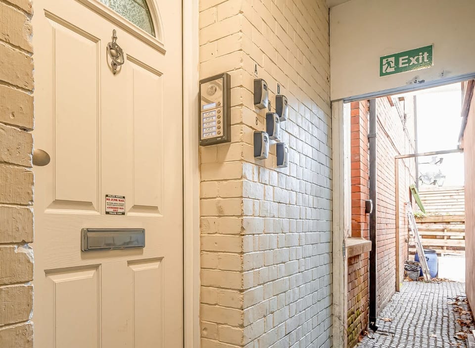 MAIN DOOR ENTRANCE