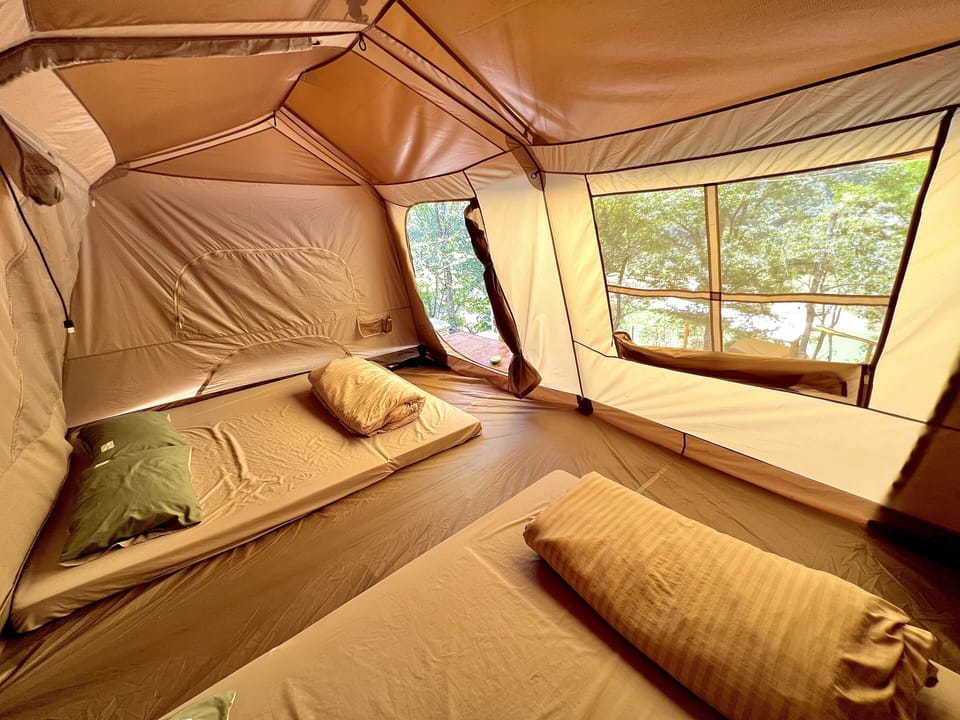 Panoramic Tent, 2 Queen Beds, Lake View, Lakeside | WiFi (free), bed sheets