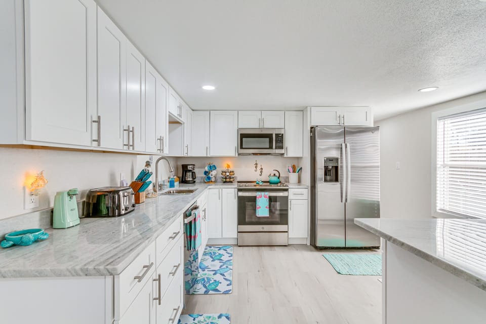 Kitchen | Central Air Conditioning | Single-Story Home