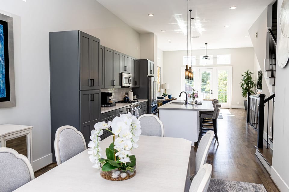Luxury Townhome | 3 bedrooms, iron/ironing board, free WiFi