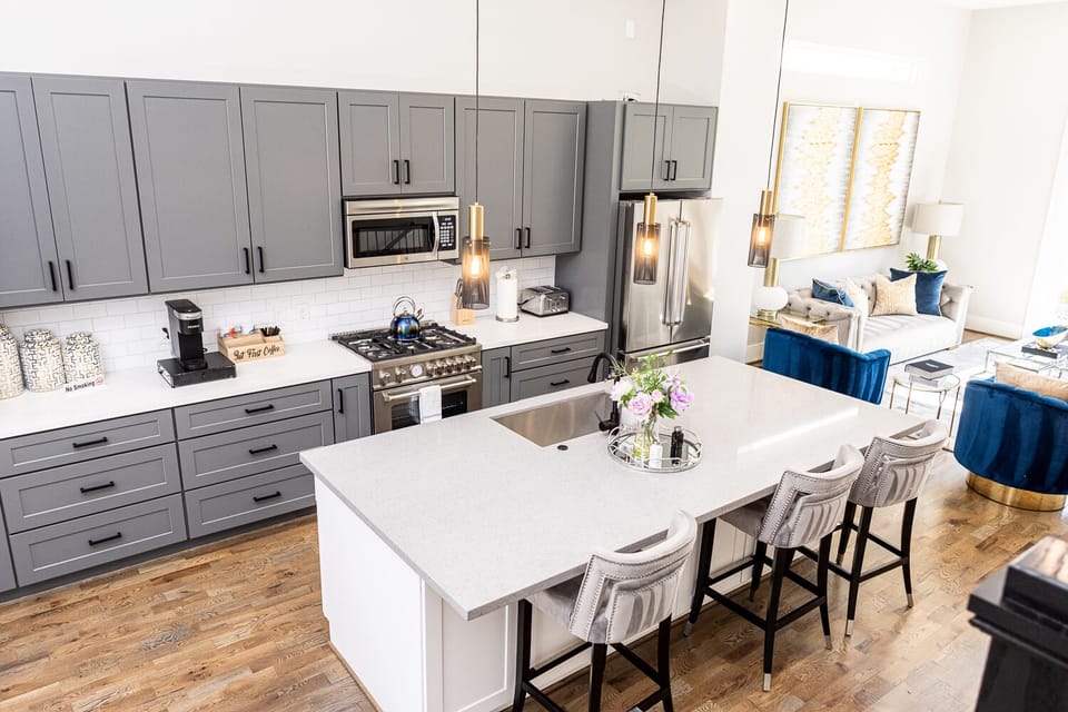 Luxury Townhome | 3 bedrooms, iron/ironing board, free WiFi