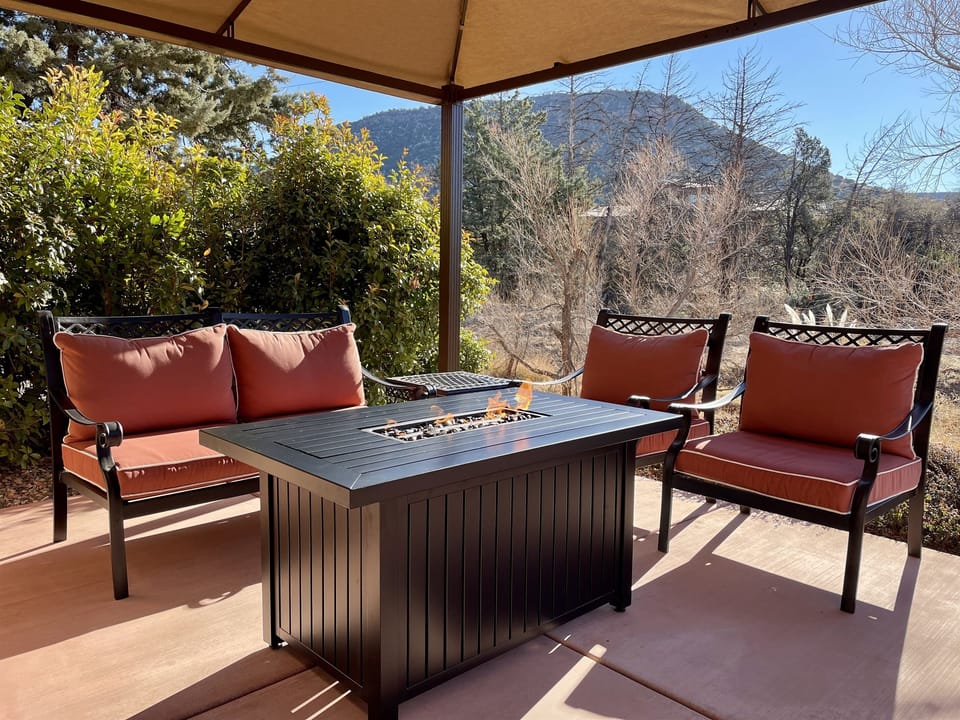 Quiet and cozy backyard with views