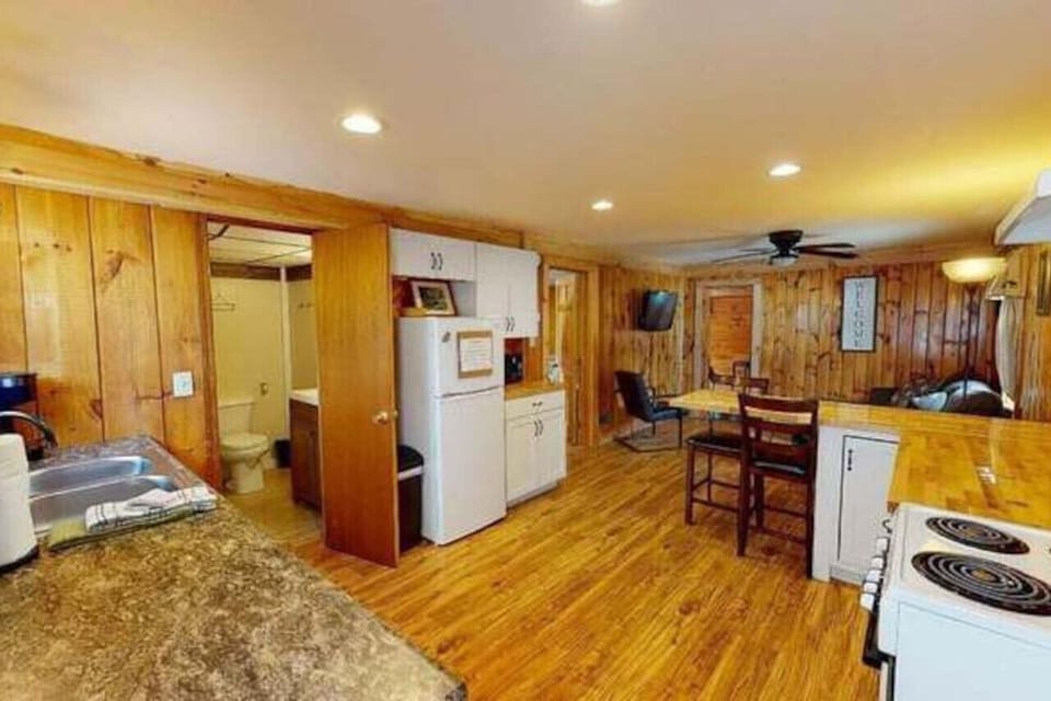 Quaint Cooking Space