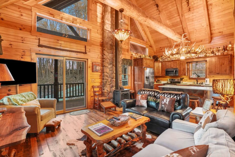 Living Room / Lounge
