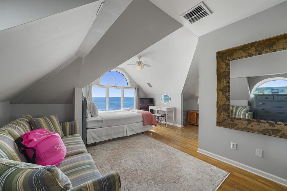 Loft with queen bed and full sleeper sofa and gulf views