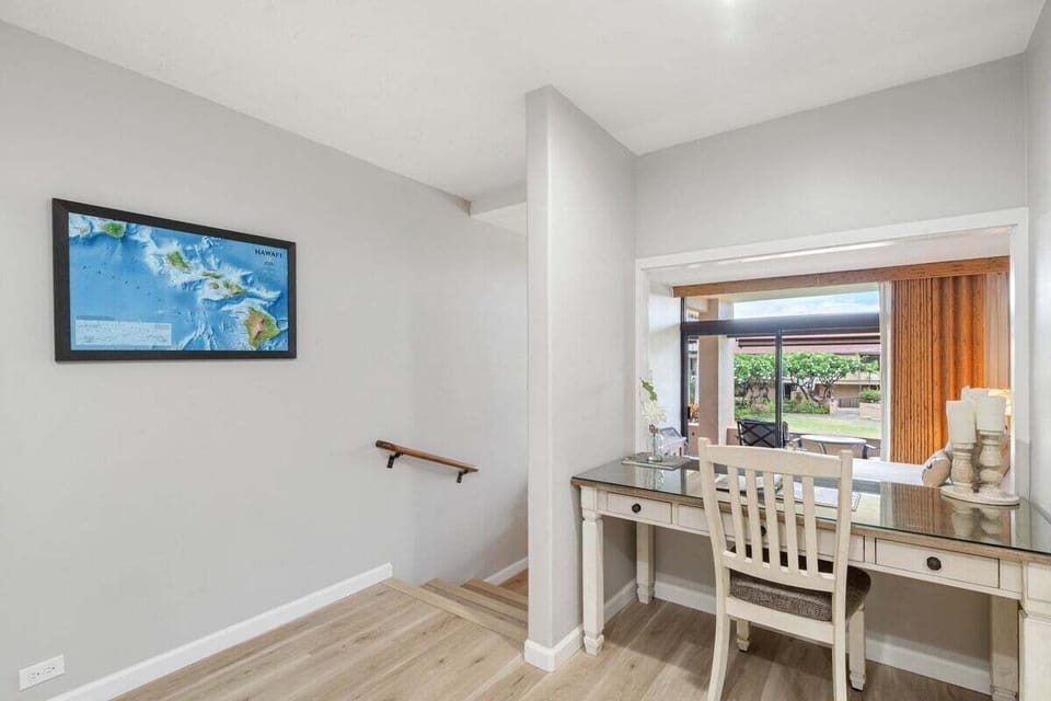 Compact office nook, perfect for remote work