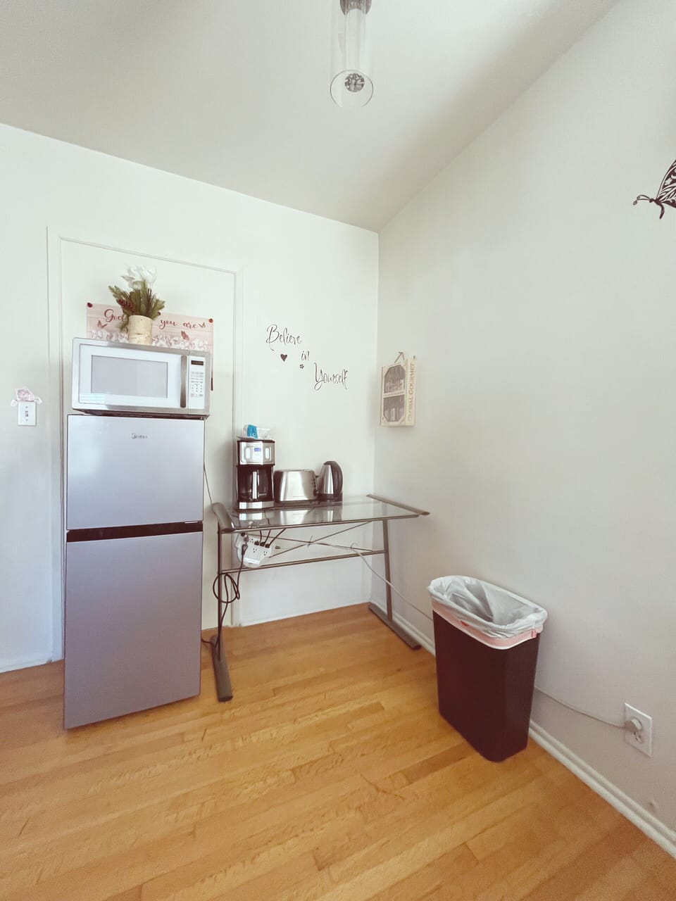 Kitchenette - refrigerator, microwave oven, coffeemaker, toaster, water boiler