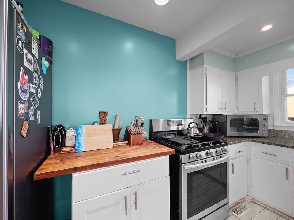 Kitchen - Gas Stove