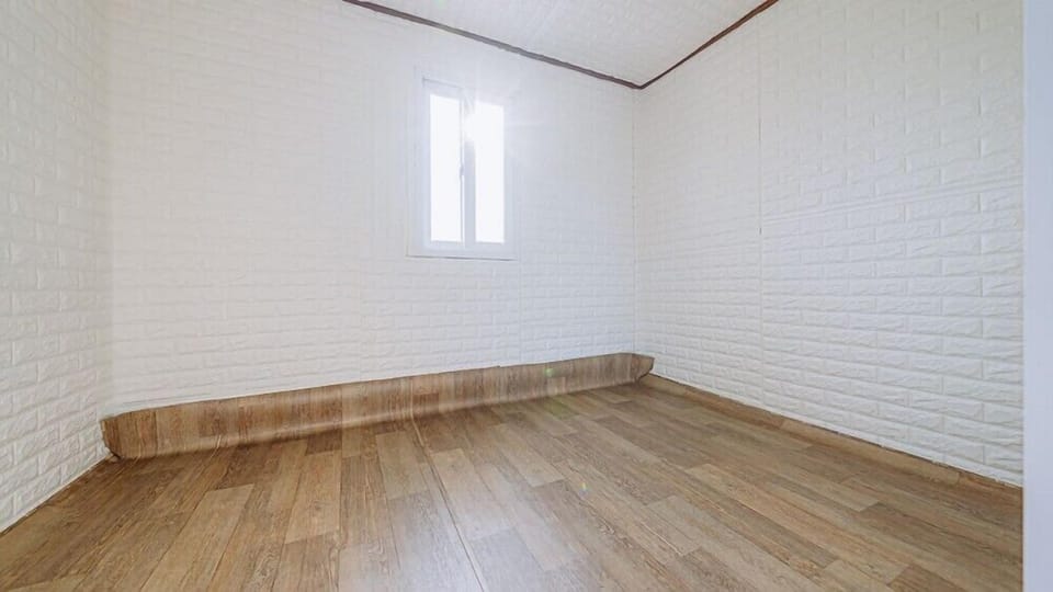 Room (private house)