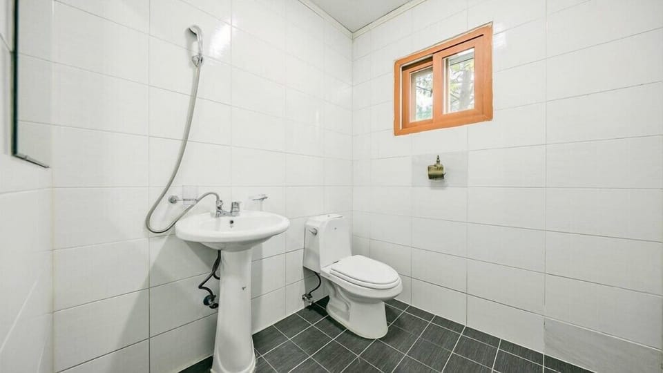 Room ( organization)