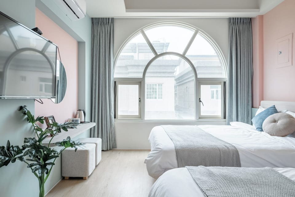 Superior Double Twin Room | Free WiFi, bed sheets