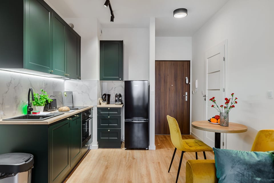 Deluxe Apartment | 1 bedroom, hypo-allergenic bedding, iron/ironing board, free WiFi