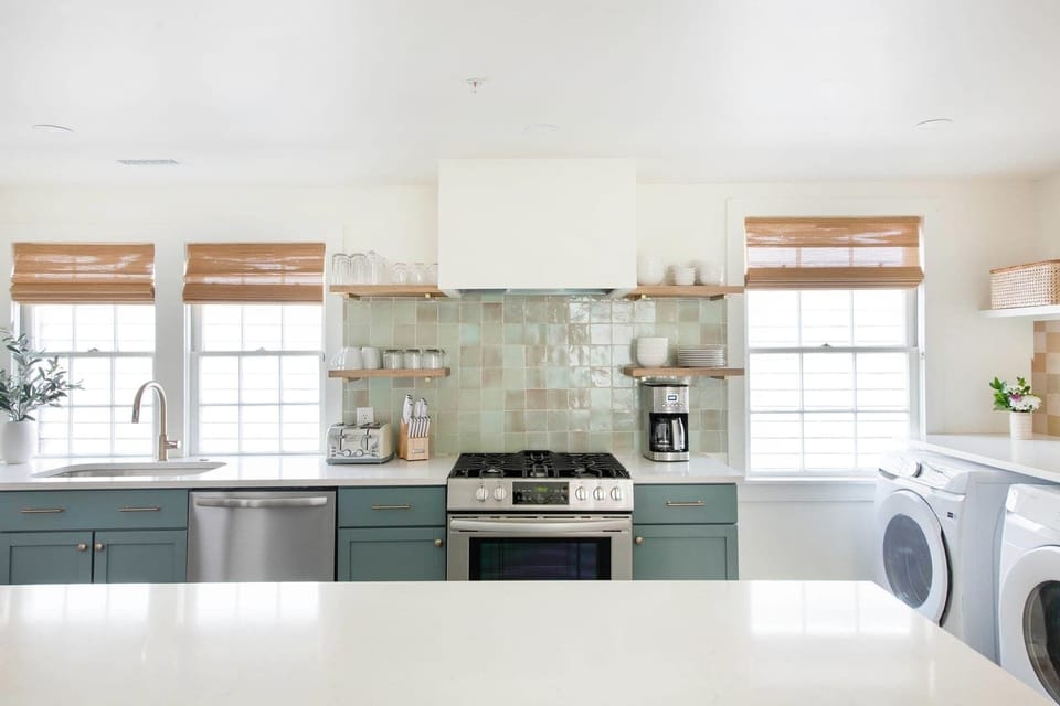 Fully equipped kitchen with everything you need to cook a meal