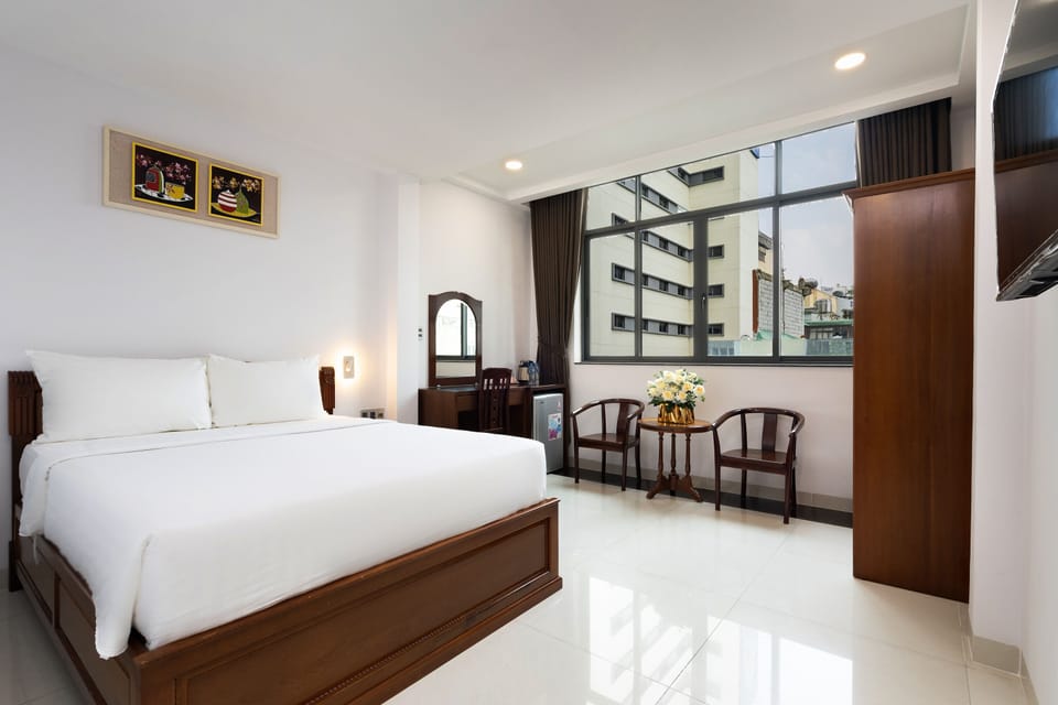 Premier Room, 1 Queen Bed, City View | View from room