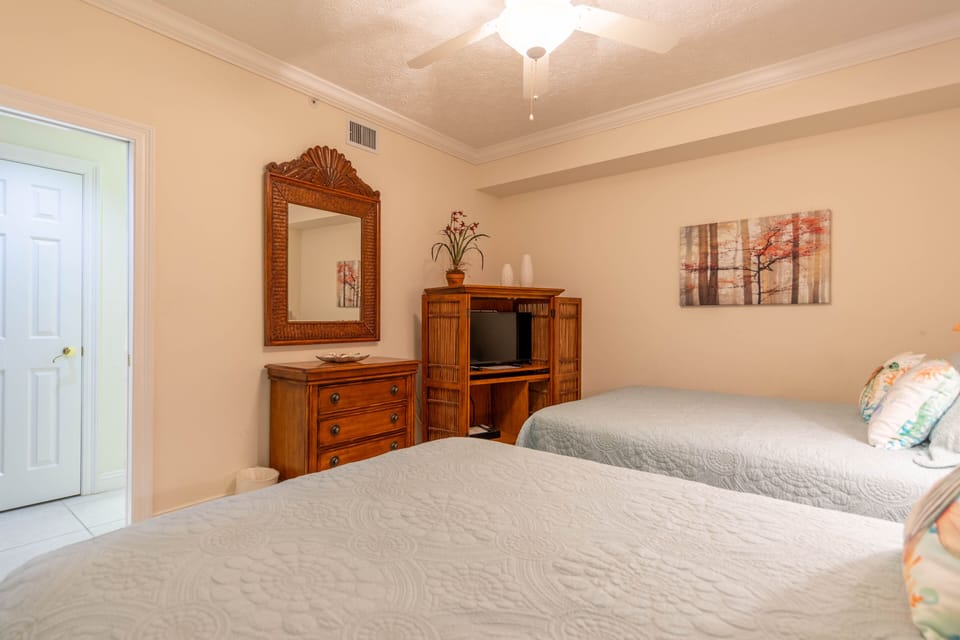 3rd Bedroom with 2 Queen Size Beds