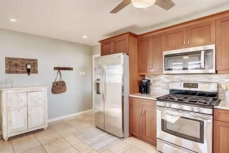 Kitchen (2)