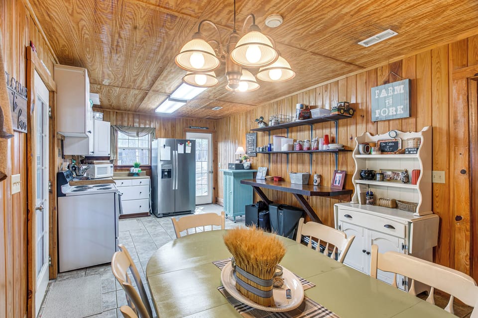 House (2 Bedrooms) | Interior