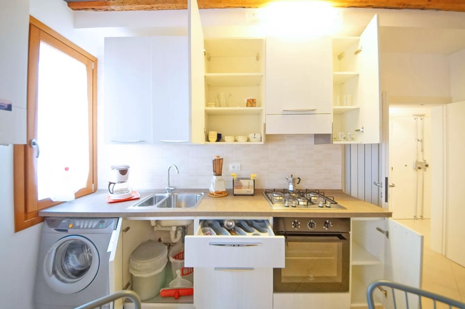 Apartment | Private kitchen | Full-size fridge, microwave, oven, stovetop