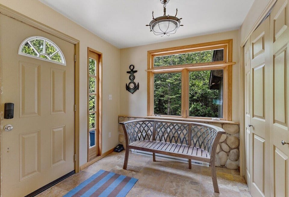 The grand foyer. 