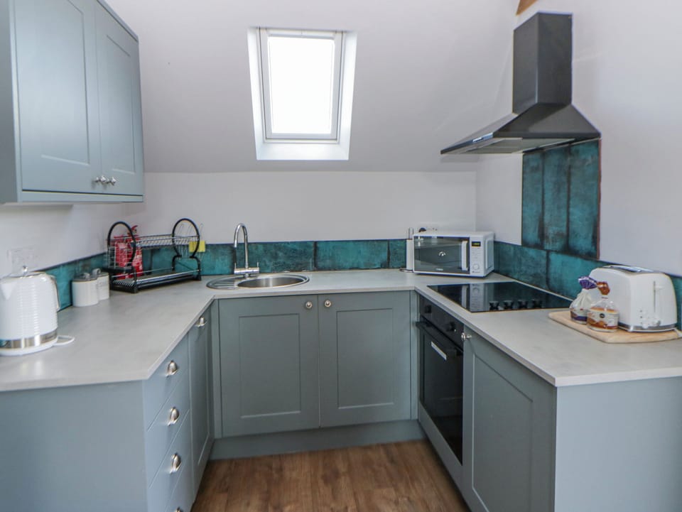 Fridge, dishwasher, electric kettle, toaster
