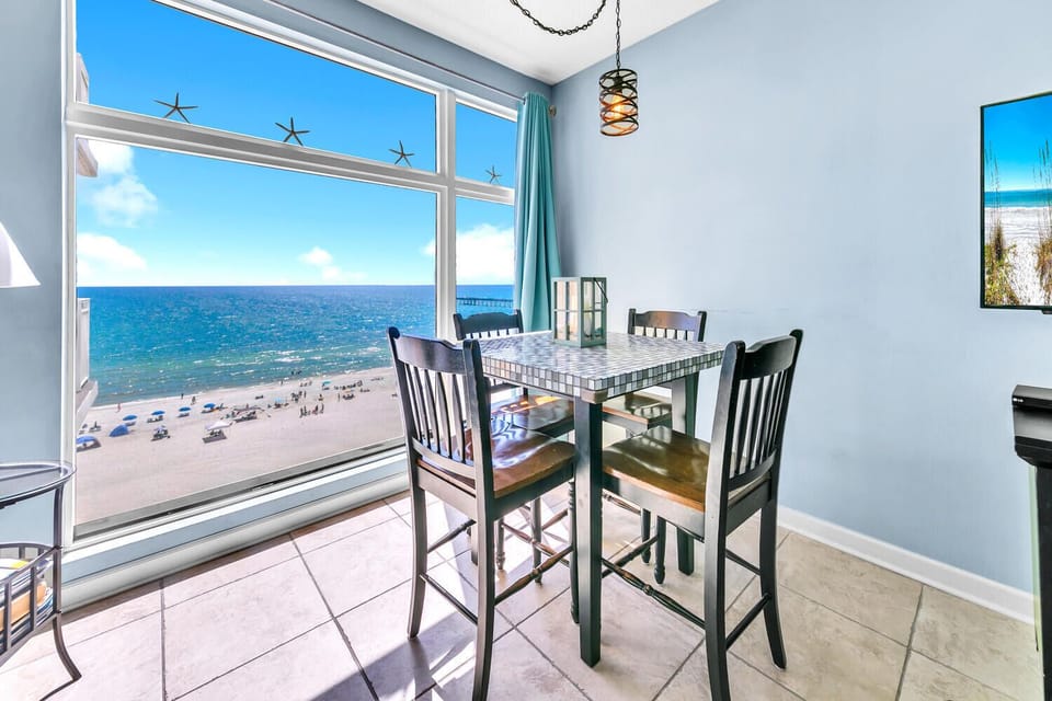 Kitchen table