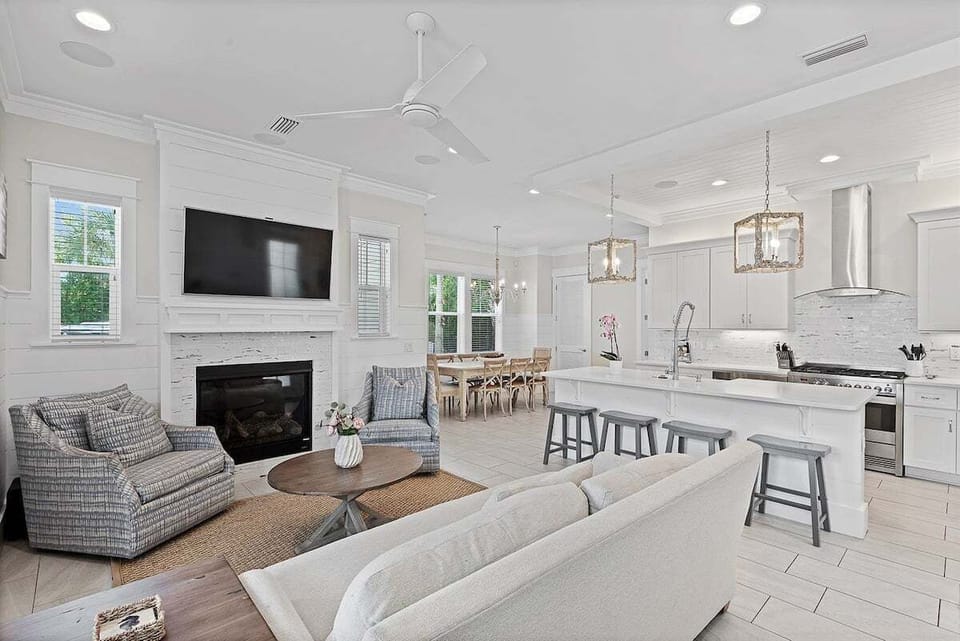 A bright, open floor plan combines your living room, kitchen, and dining area so nobody is left out.
