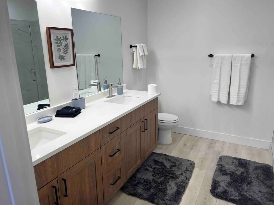 Master Bath. Beautiful tiled shower and walk in closet. 