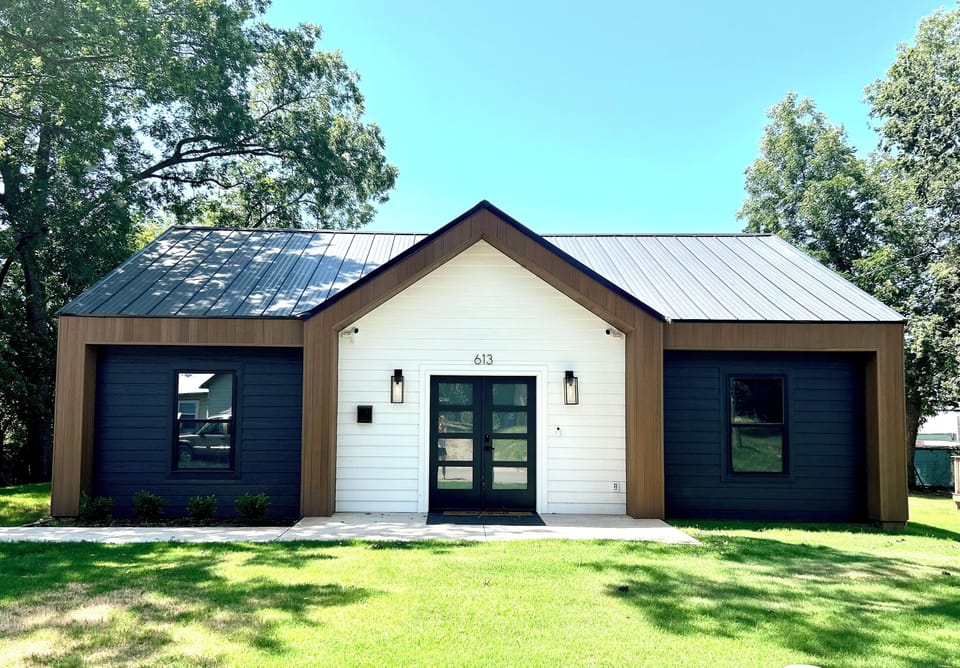 Exterior (front)
