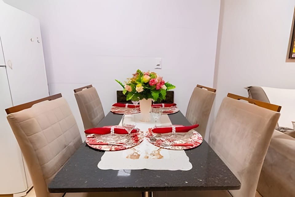 Chalet | Dining
