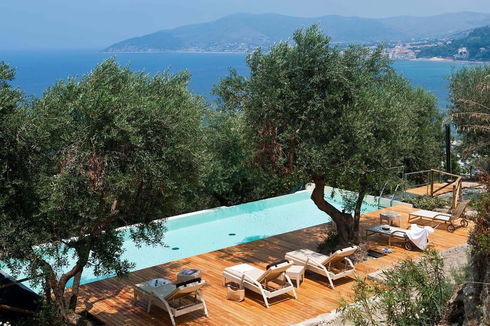 Autumn, Balcony / Terrace / Patio, Building Exterior, Outdoor, Pool, Scenic View, Spring, Summer