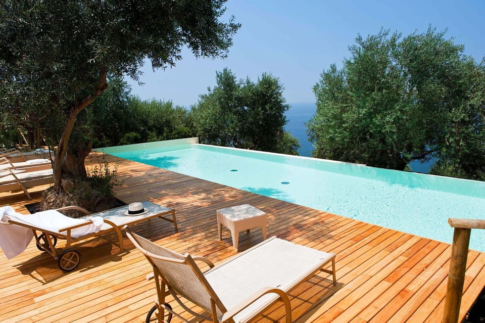 Autumn, Balcony / Terrace / Patio, Building Exterior, Outdoor, Pool, Scenic View, Spring, Summer