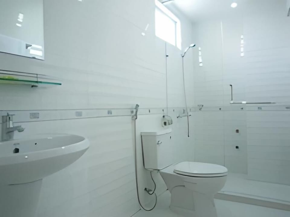 Standard Room | Bathroom