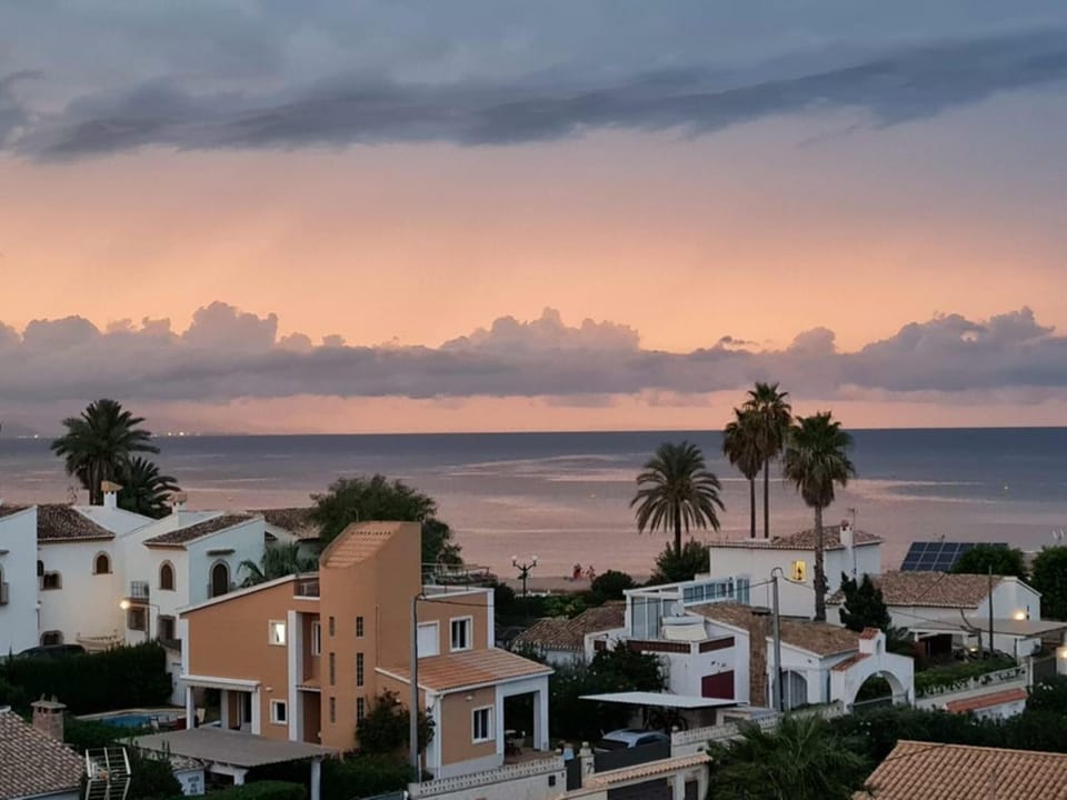 Beach/ocean view