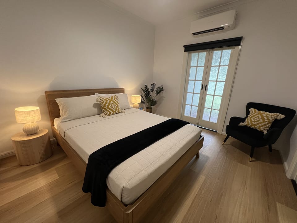 Premium Apartment, 2 Bedrooms, Kitchen, Garden View | Premium bedding, desk, laptop workspace, blackout drapes