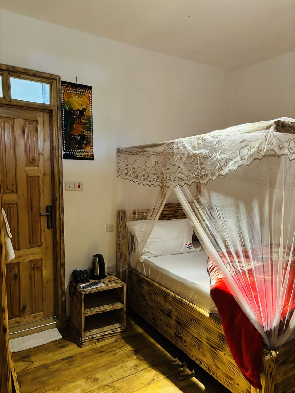 Traditional Room, 1 Large Twin Bed, Garden Area | Desk, laptop workspace, free WiFi, bed sheets