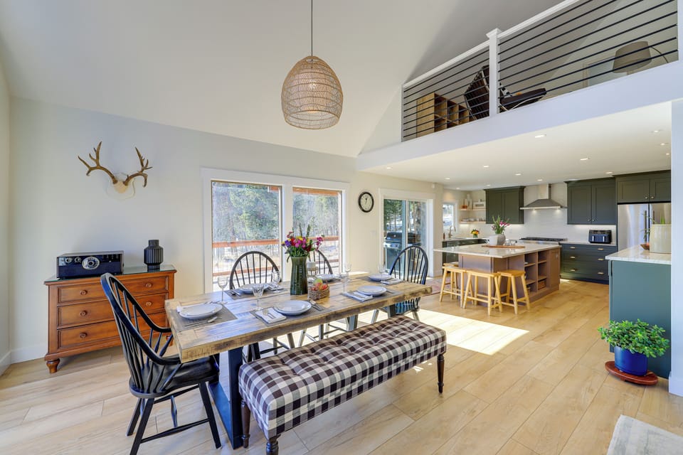 House (5 Bedrooms) | Interior