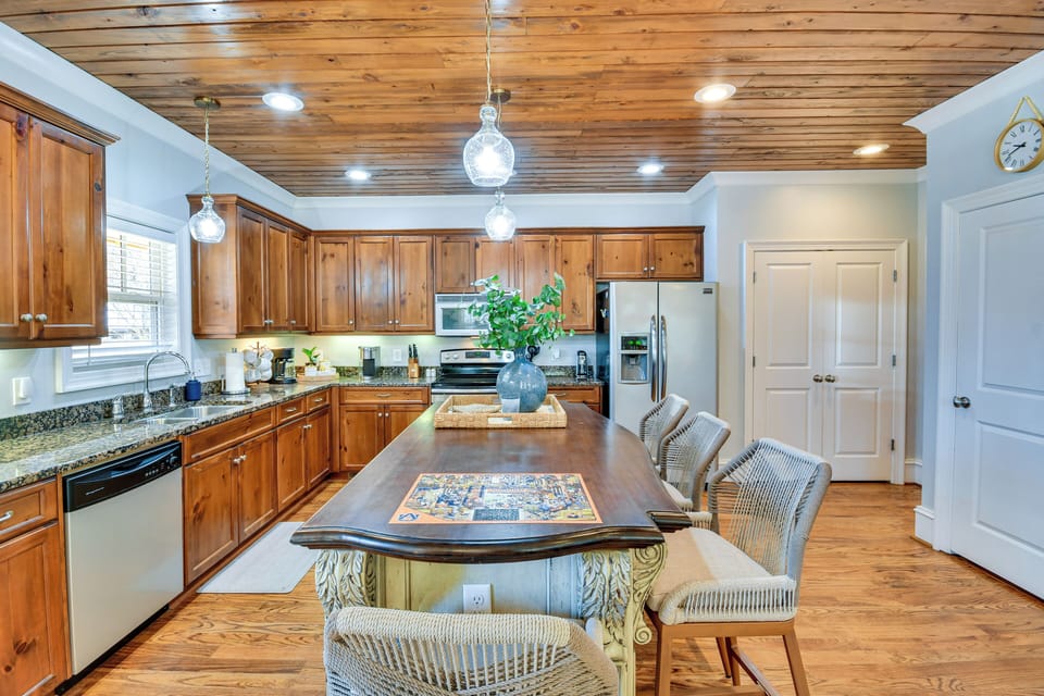 House (4 Bedrooms) | Interior