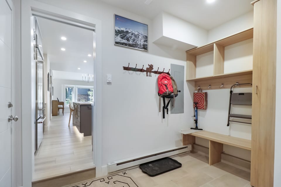Townhome, 5 Bedrooms | Interior