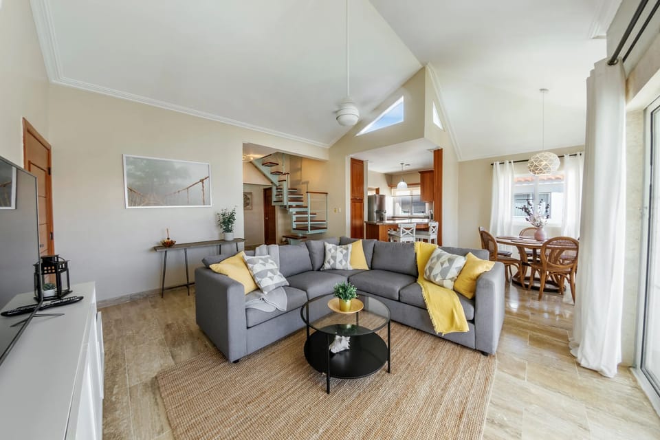 Spacious Living Room