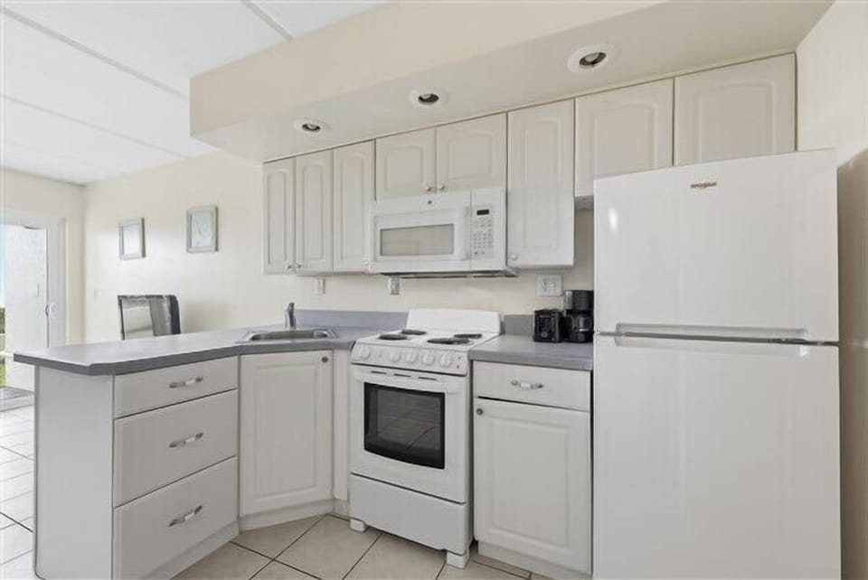 Condo 125