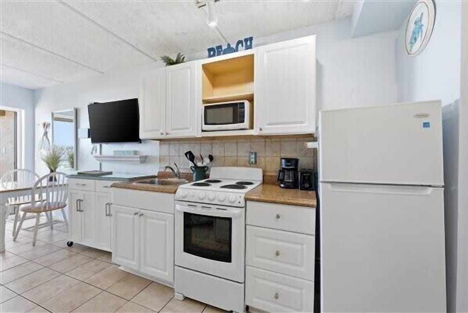 Condo 333