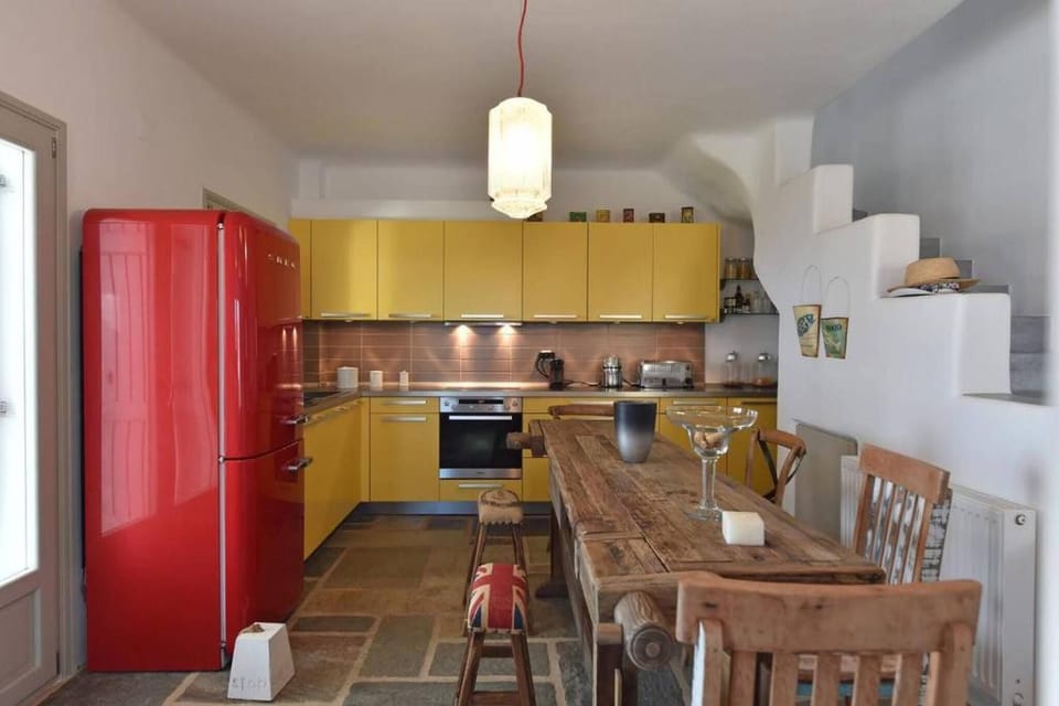 Villa, 3 Bedrooms, Balcony, Garden View | Interior