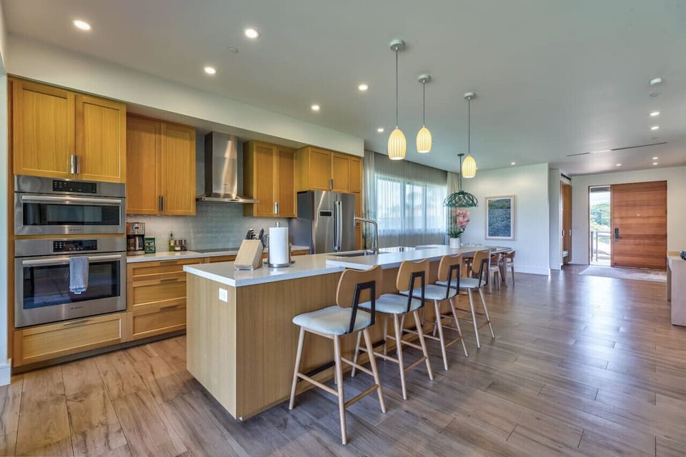 The Gourmet Kitchen has all stainless steel Bosch appliances and an easy to clean cook top.